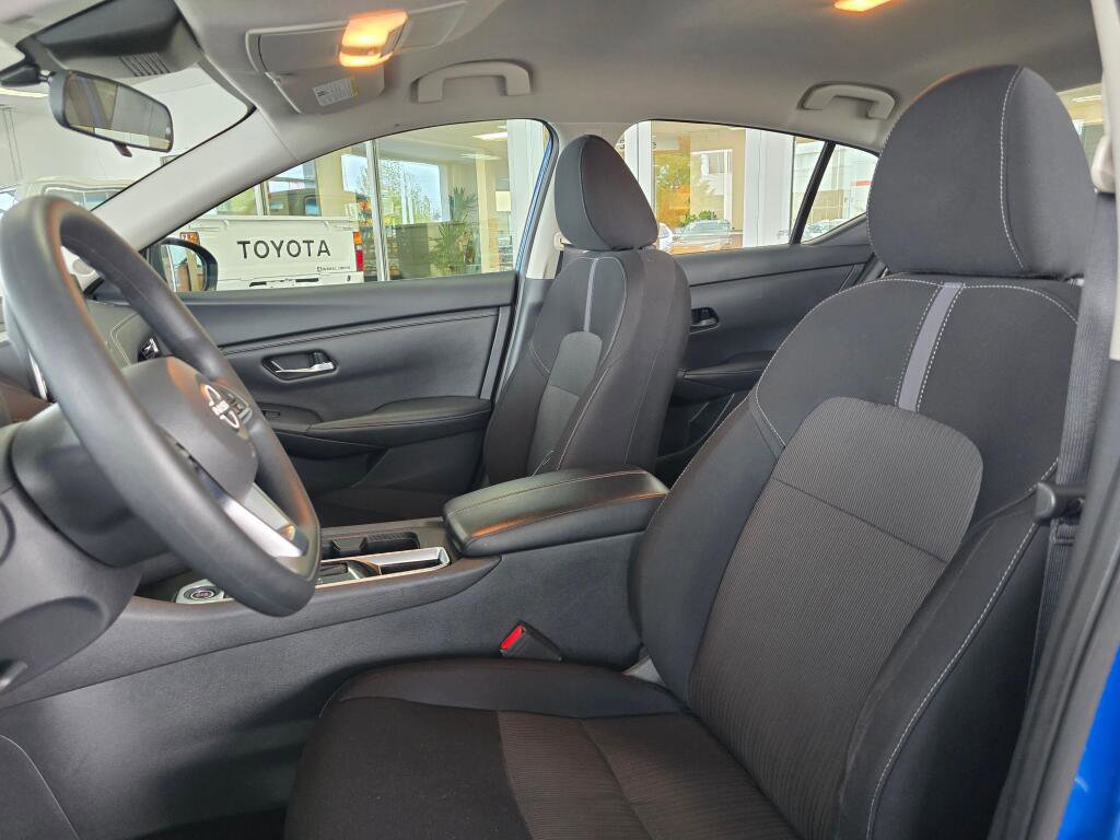 Used 2024 Nissan Sentra SV FWD image 19
