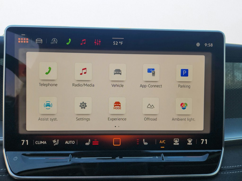 Certified 2026 Volkswagen Tiguan SE AWD/4WD image 15