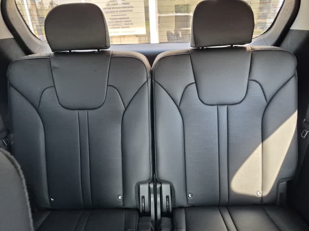 Used 2025 Kia Sorento EX AWD/4WD image 35