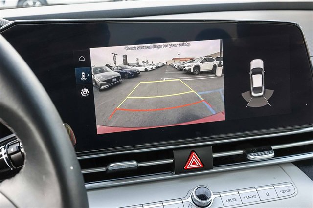 Certified 2023 Hyundai Elantra Limited image 28