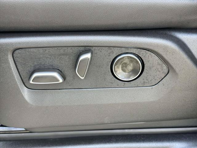 Used 2026 Cadillac Escalade ESV 4WD w/ LPO, Floor Liner Package image 21