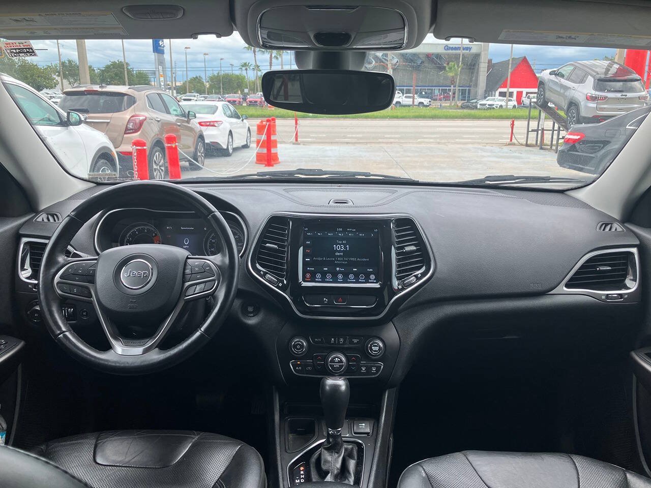 Used 2019 Jeep Cherokee Limited FWD image 13
