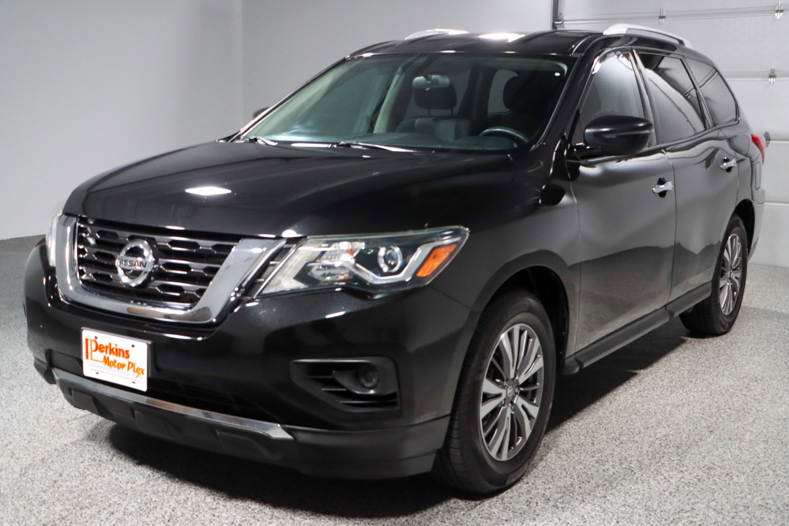 Used 2019 Nissan Pathfinder S image 31