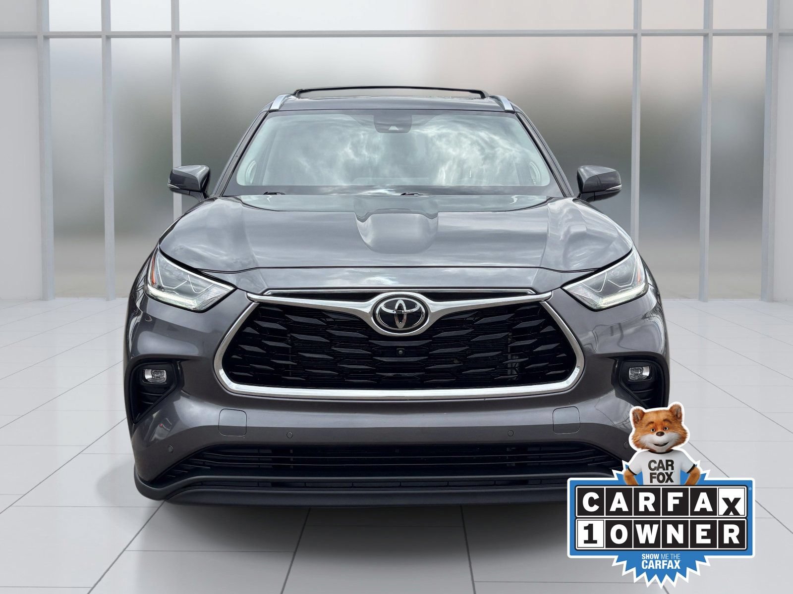 Used 2024 Toyota Highlander Limited FWD image 9