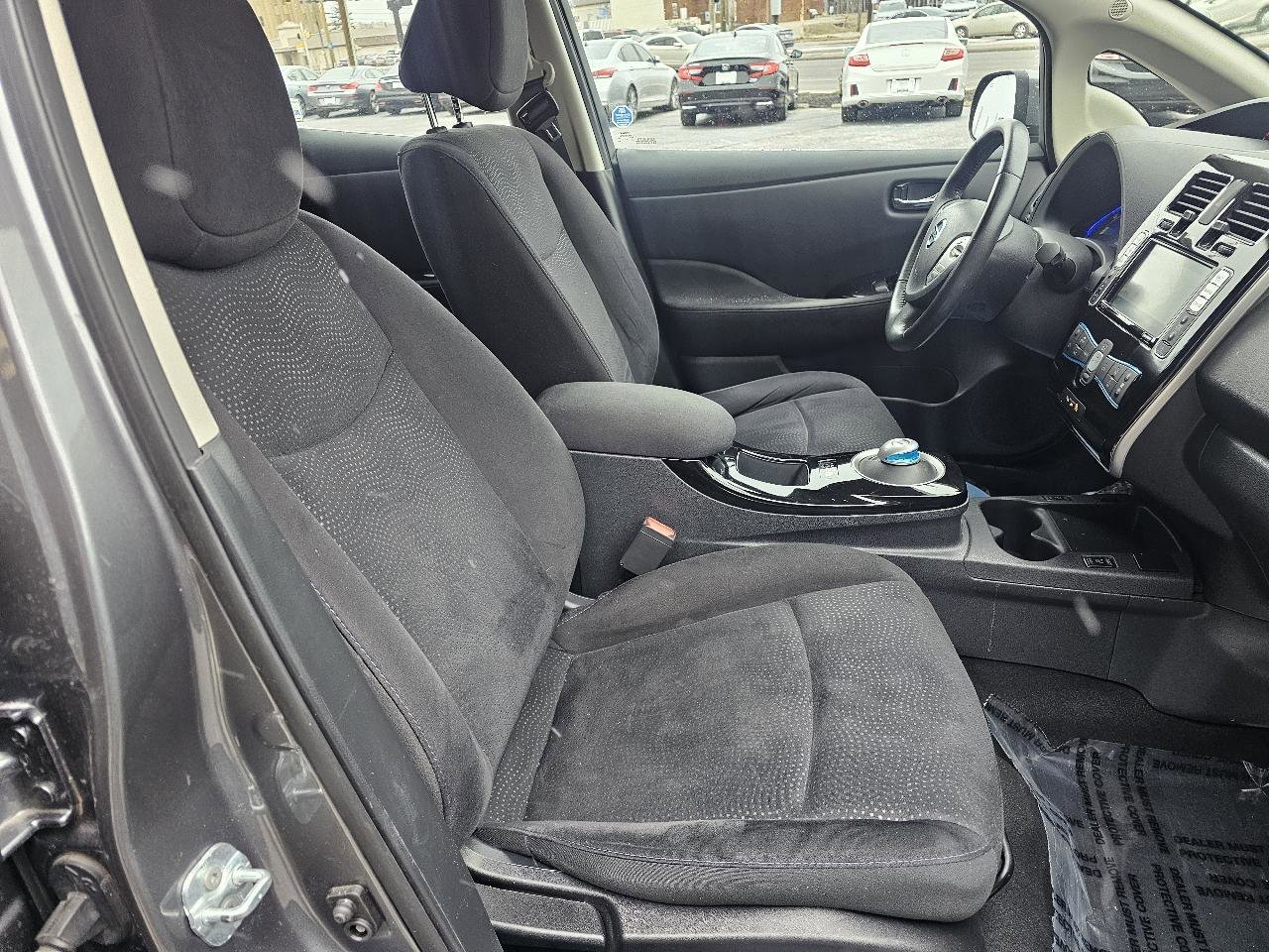 Used 2016 Nissan Leaf SV image 35