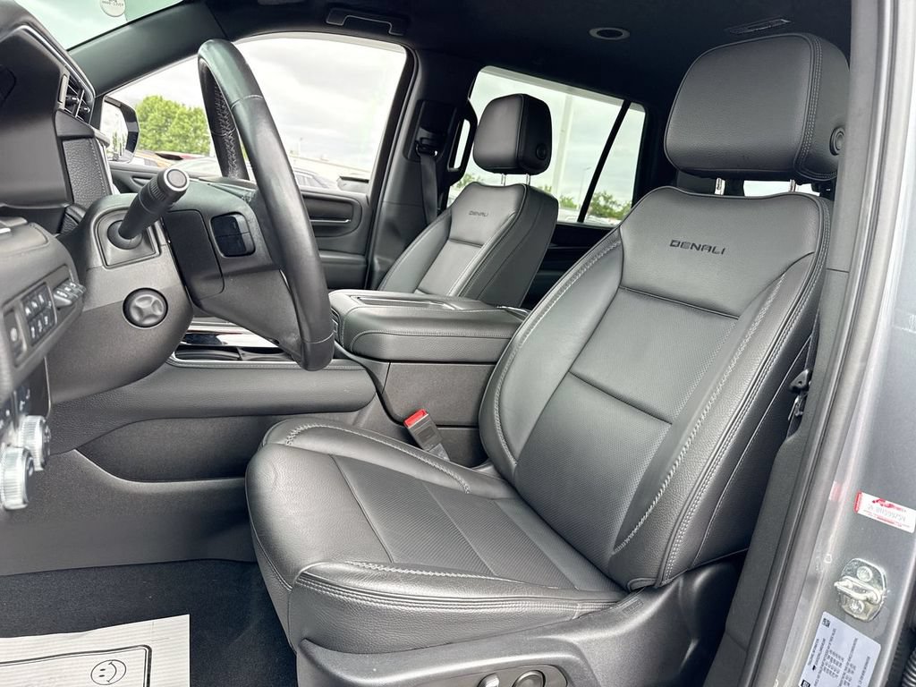 Used 2022 GMC Yukon Denali AWD/4WD image 11