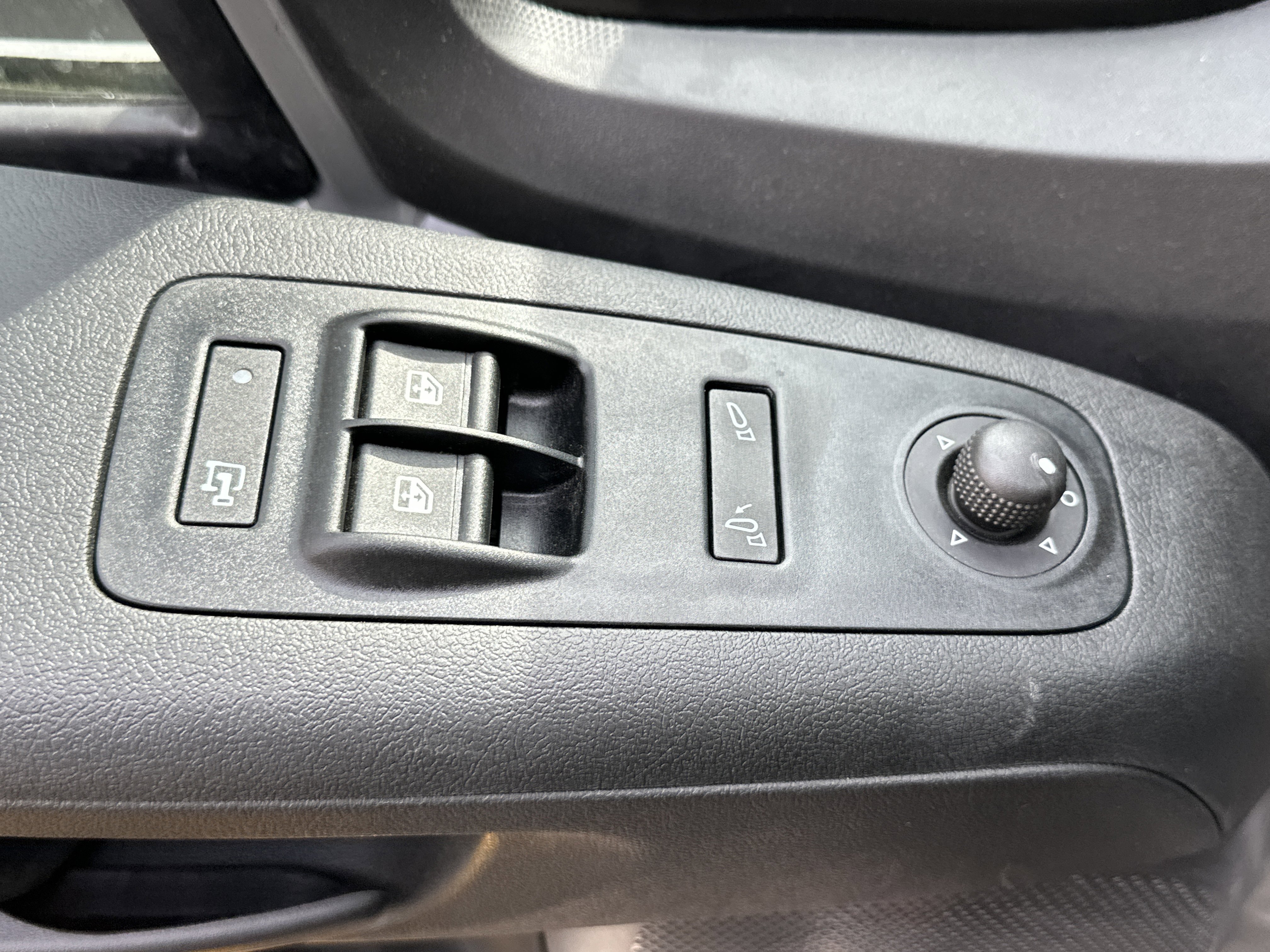 New 2025 RAM ProMaster 2500 w/ Crew Van Package image 12