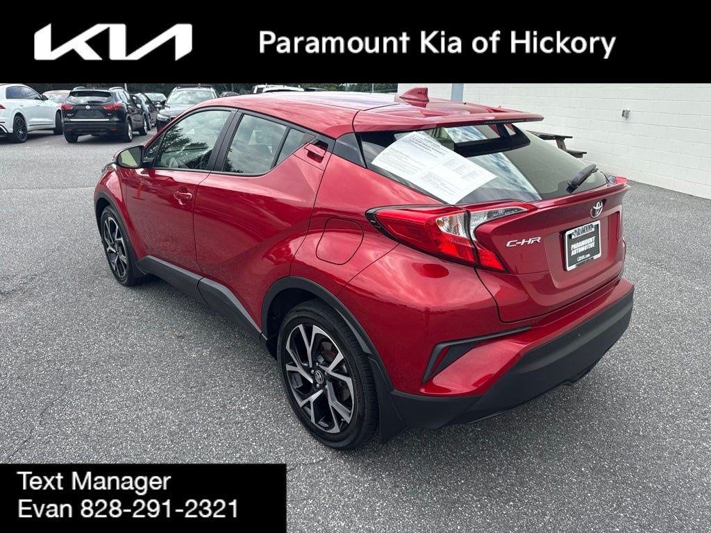 Used 2021 Toyota C-HR XLE FWD image 5
