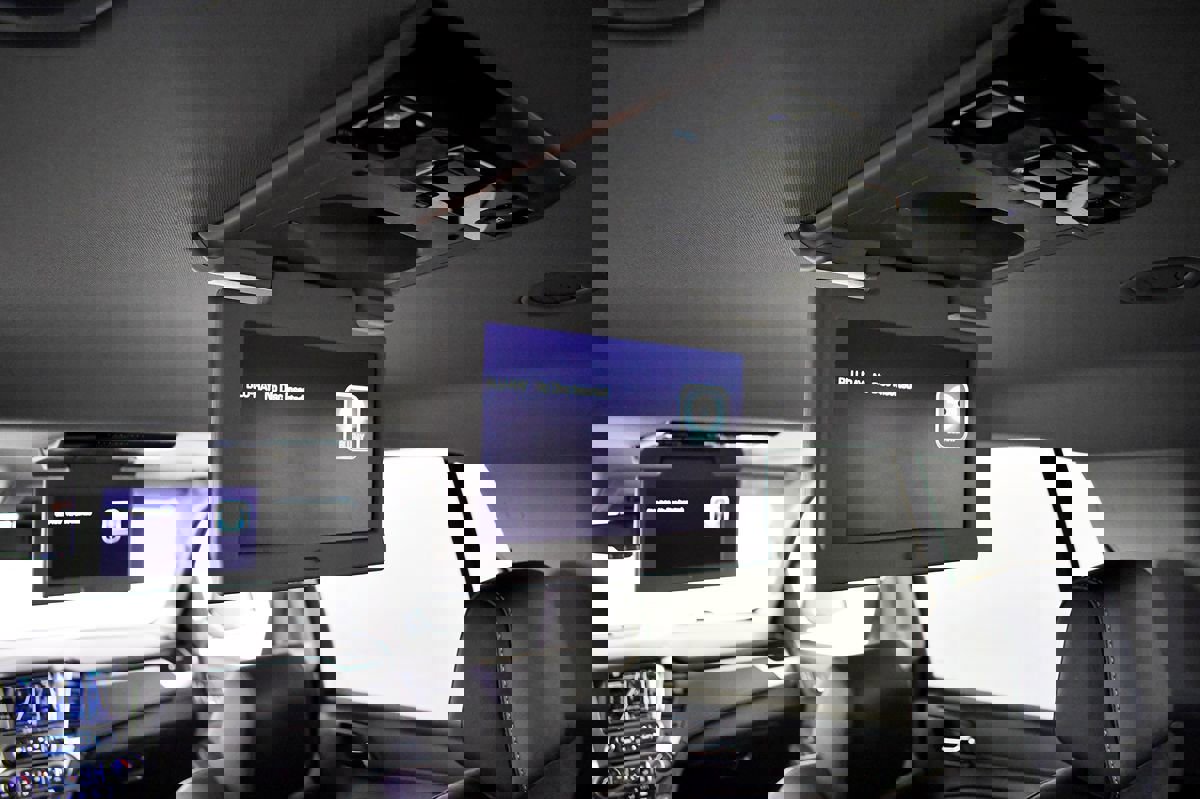 Used 2016 Chevrolet Suburban LTZ image 60