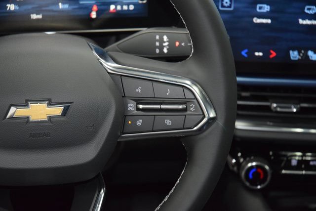 New 2026 Chevrolet Equinox EV LT w/ Convenience Package II FWD image 33