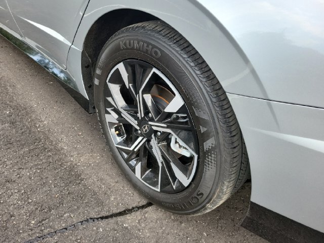 Used 2025 Hyundai Sonata SEL FWD image 31
