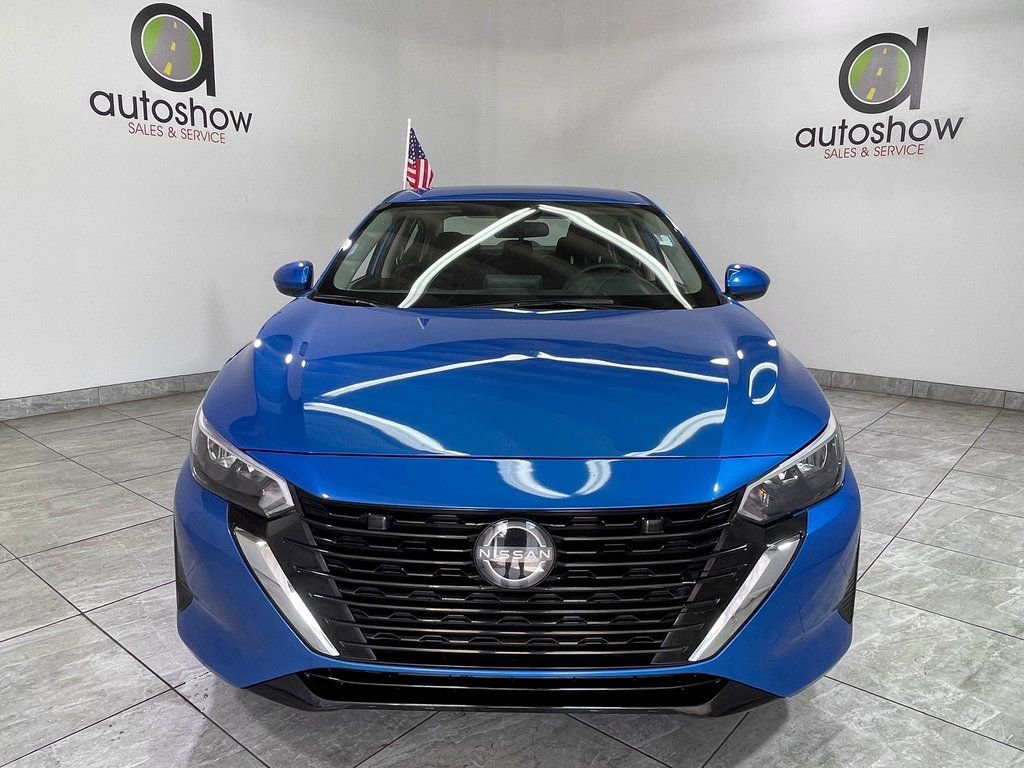Used 2024 Nissan Sentra SV image 3