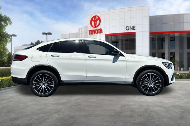 Used 2023 Mercedes-Benz GLC 300 4MATIC Coupe image 3