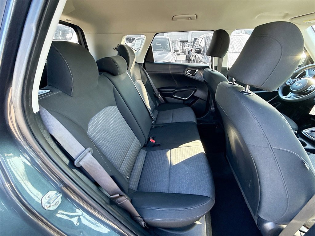 Used 2021 Kia Soul S image 29