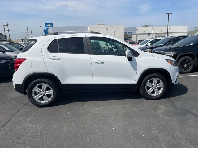 Used 2021 Chevrolet Trax LT image 9