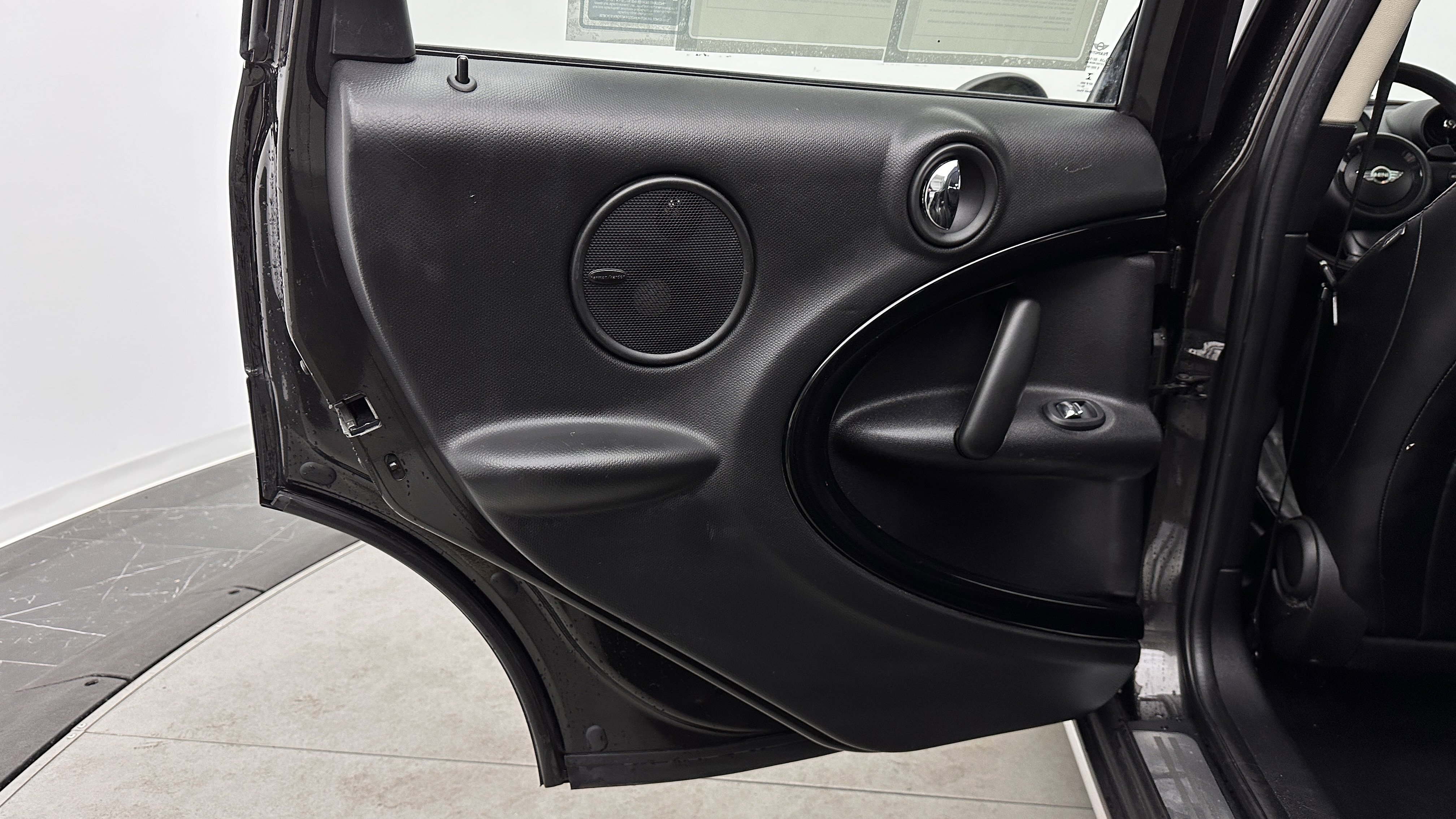 Used 2016 MINI Cooper Countryman S image 23