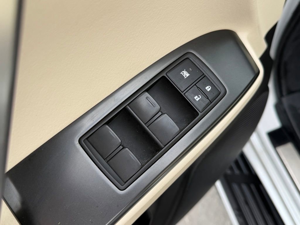 Used 2023 Lexus GX 460 Luxury w/ Off Road Package AWD/4WD image 10