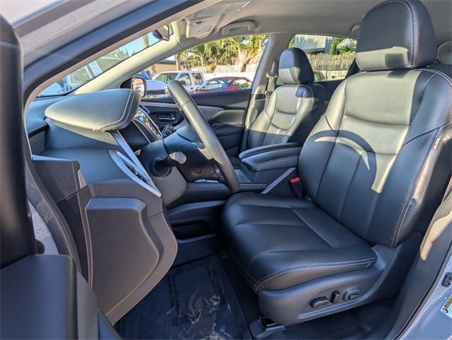 Used 2024 Nissan Murano SV w/ SV Midnight Edition Package image 10