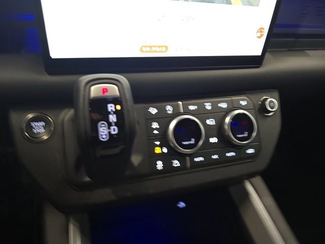 Certified 2025 Land Rover Defender 110 Sedona Red Edition AWD/4WD image 26