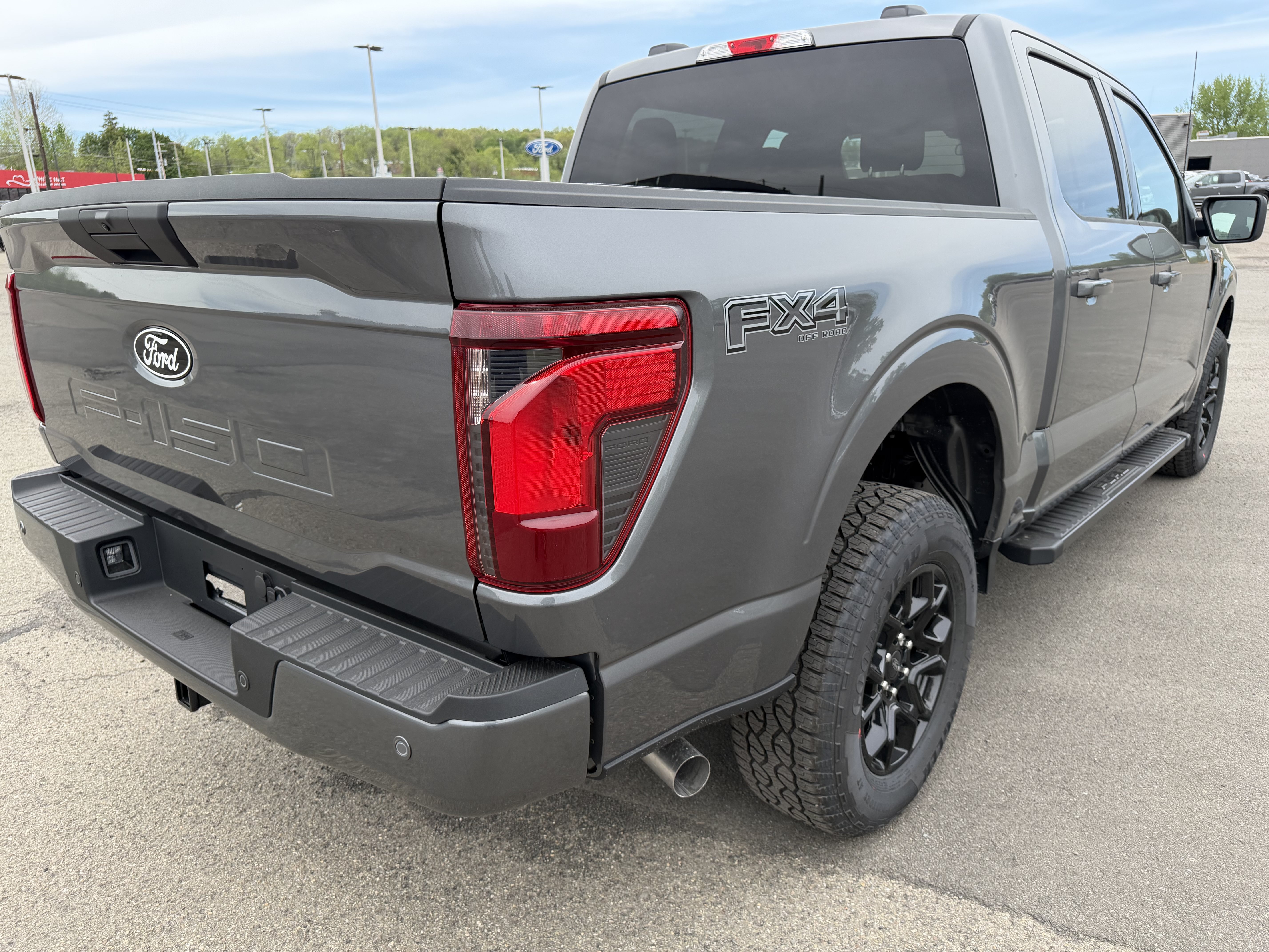 New 2026 Ford F150 XLT w/ FX4 Off-Road Package AWD/4WD image 2