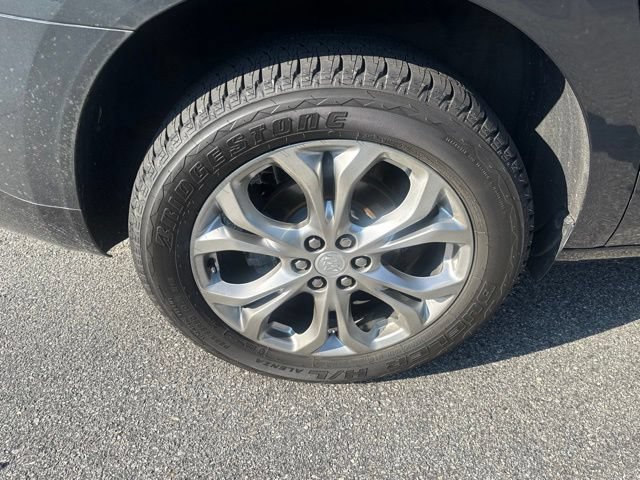 Used 2018 Buick Enclave Avenir w/ Avenir Technology Package AWD/4WD image 11