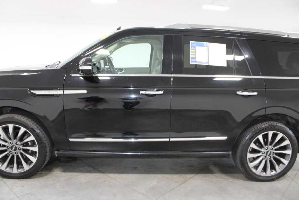 Used 2018 Lincoln Navigator Select RWD image 6