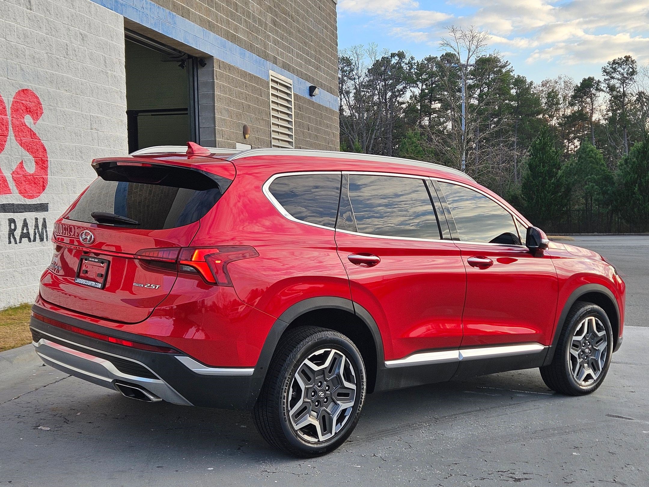 Used 2022 Hyundai Santa Fe Limited image 7