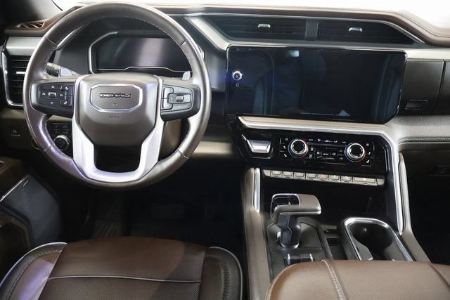 Used 2023 GMC Sierra 1500 Denali AWD/4WD image 16