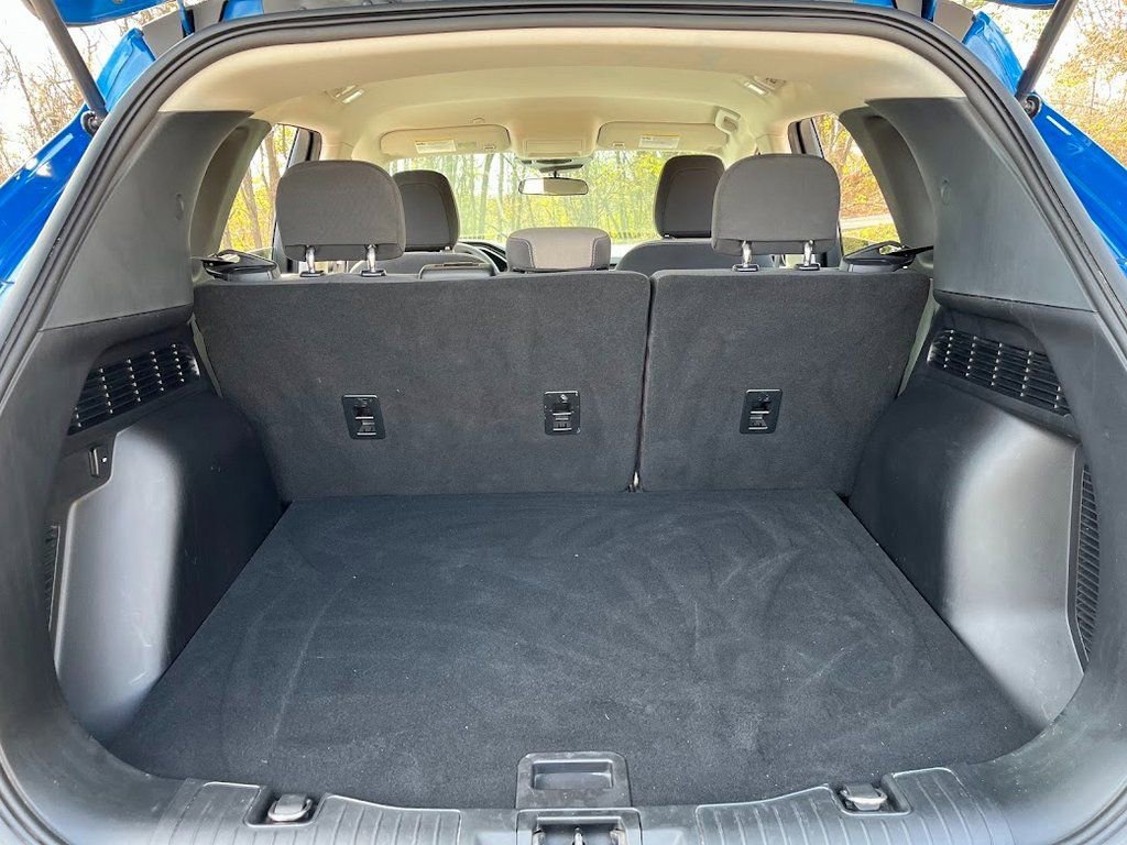 Used 2021 Ford Escape SE w/ SE Sport Appearance Package image 47