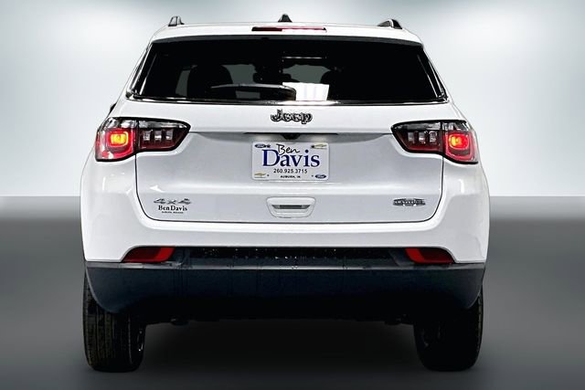 Used 2024 Jeep Compass Latitude image 6