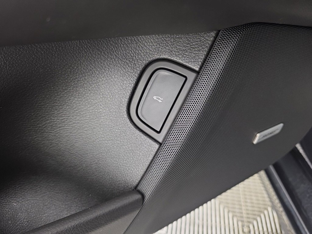 Used 2019 Cadillac CT6 Sport image 14