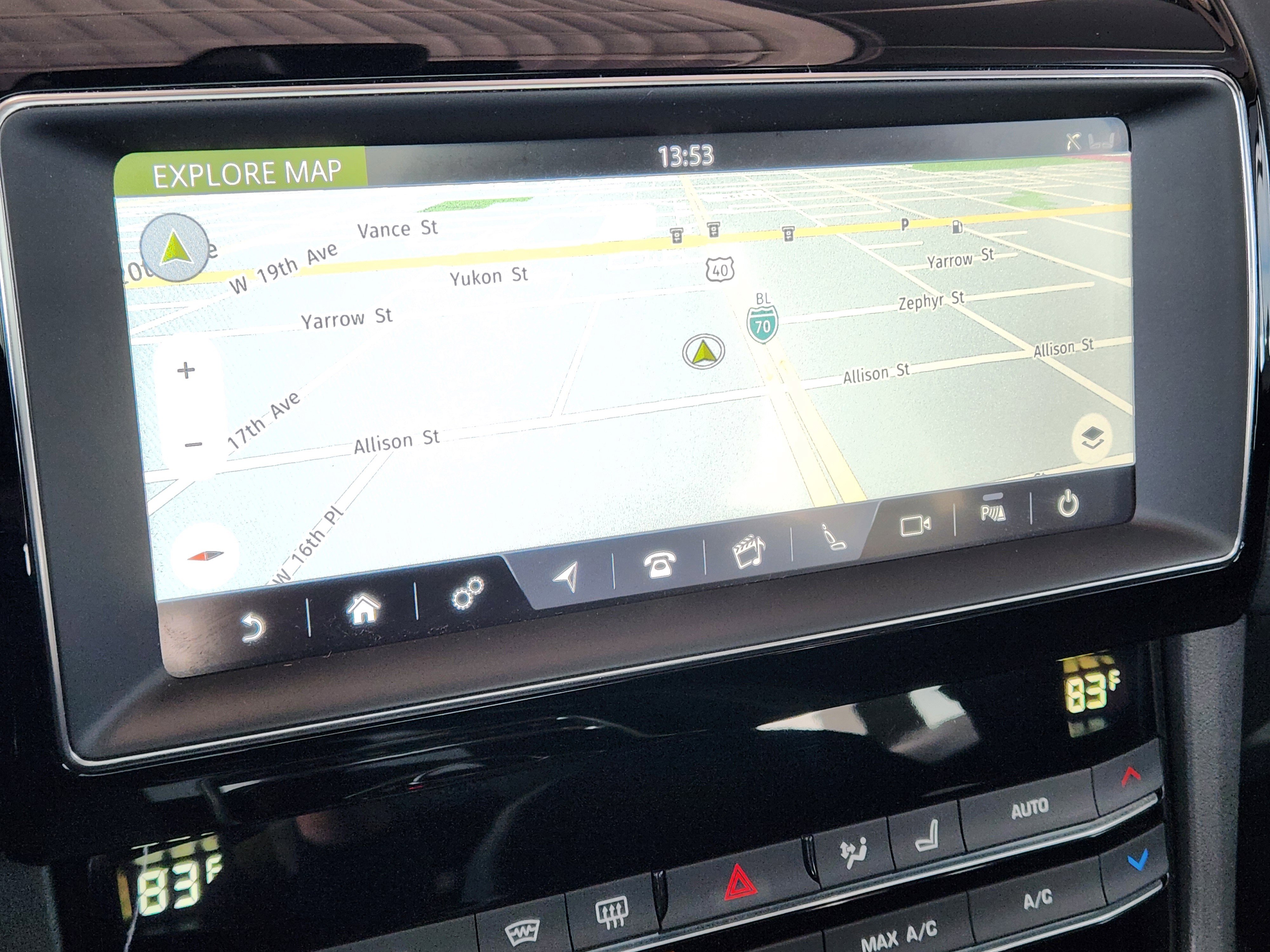 Used 2019 Jaguar F-PACE Premium image 25