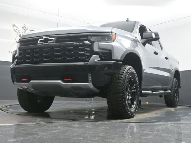 Used 2023 Chevrolet Silverado 1500 ZR2 image 4