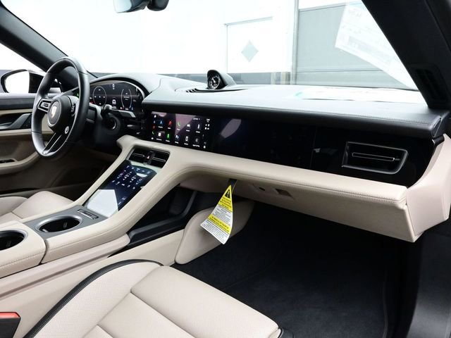 Used 2025 Porsche Taycan 4S image 19