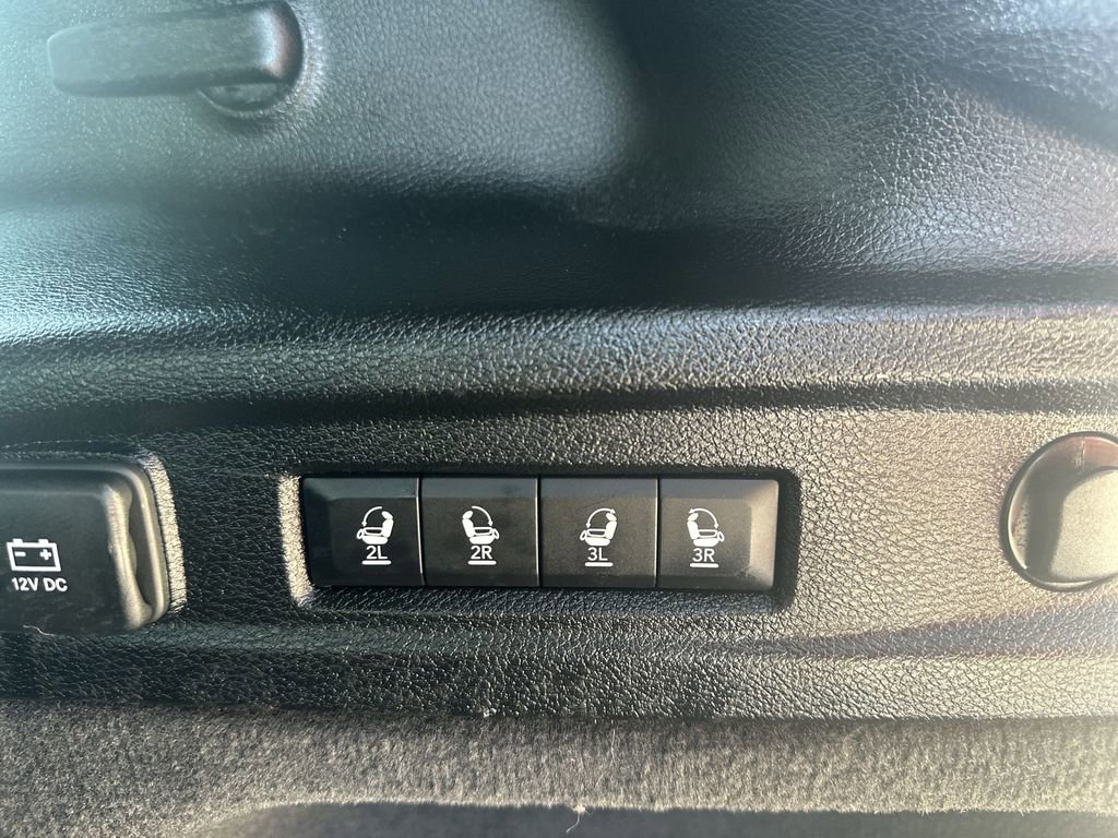 Used 2022 Jeep Grand Cherokee L Overland RWD image 20