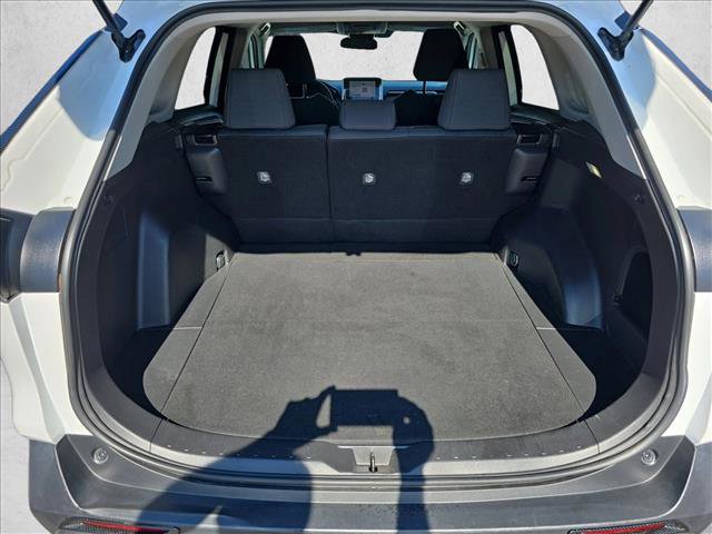 Used 2023 Toyota RAV4 LE image 12