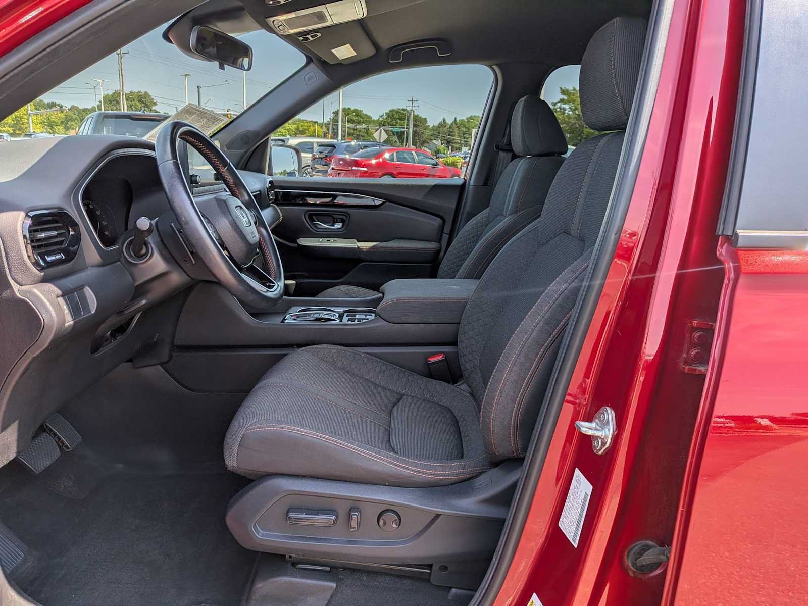 Certified 2024 Honda Pilot Sport image 14