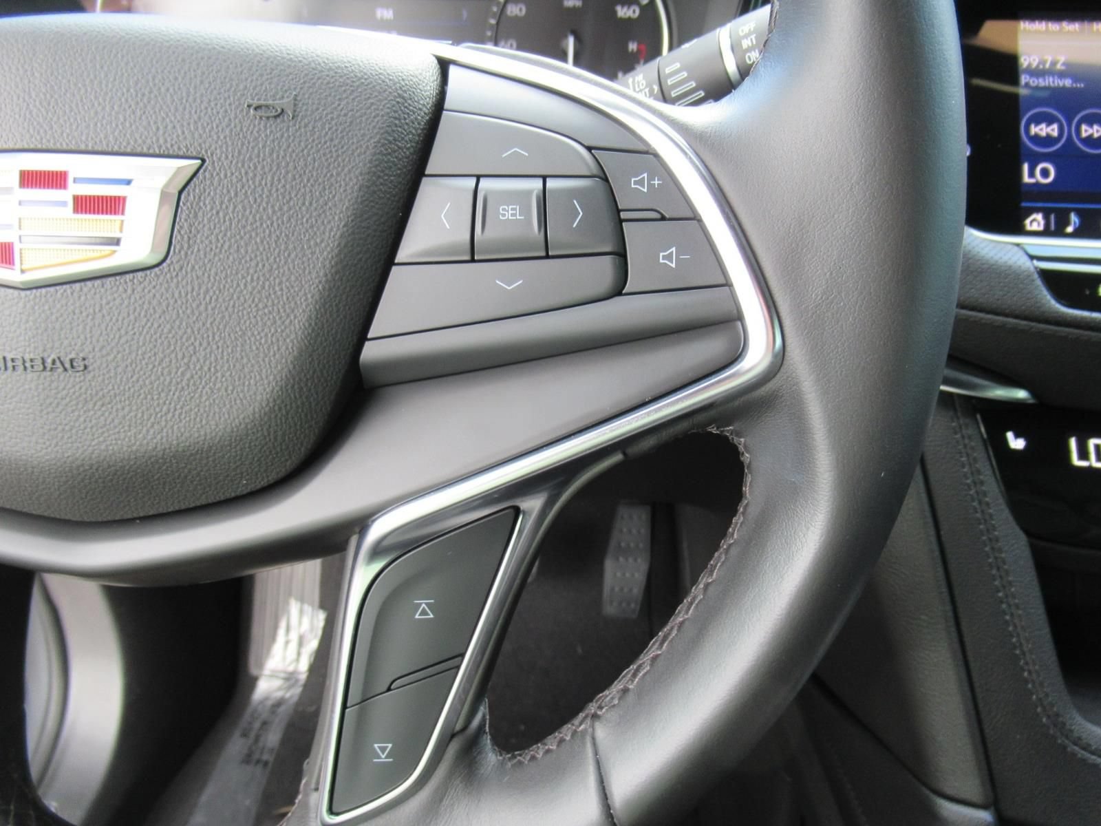 Used 2022 Cadillac XT5 Luxury AWD/4WD image 22
