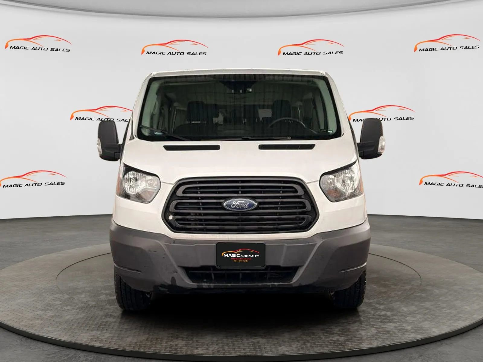 Used 2019 Ford Transit 350 XL RWD image 3