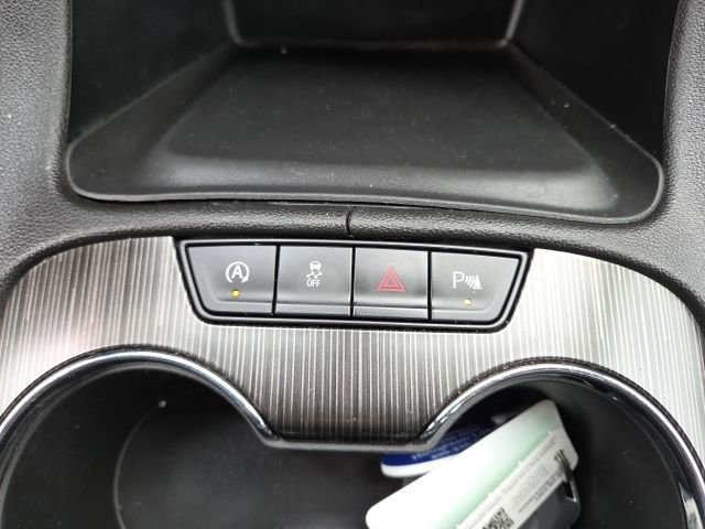 Used 2023 GMC Acadia SLT image 11