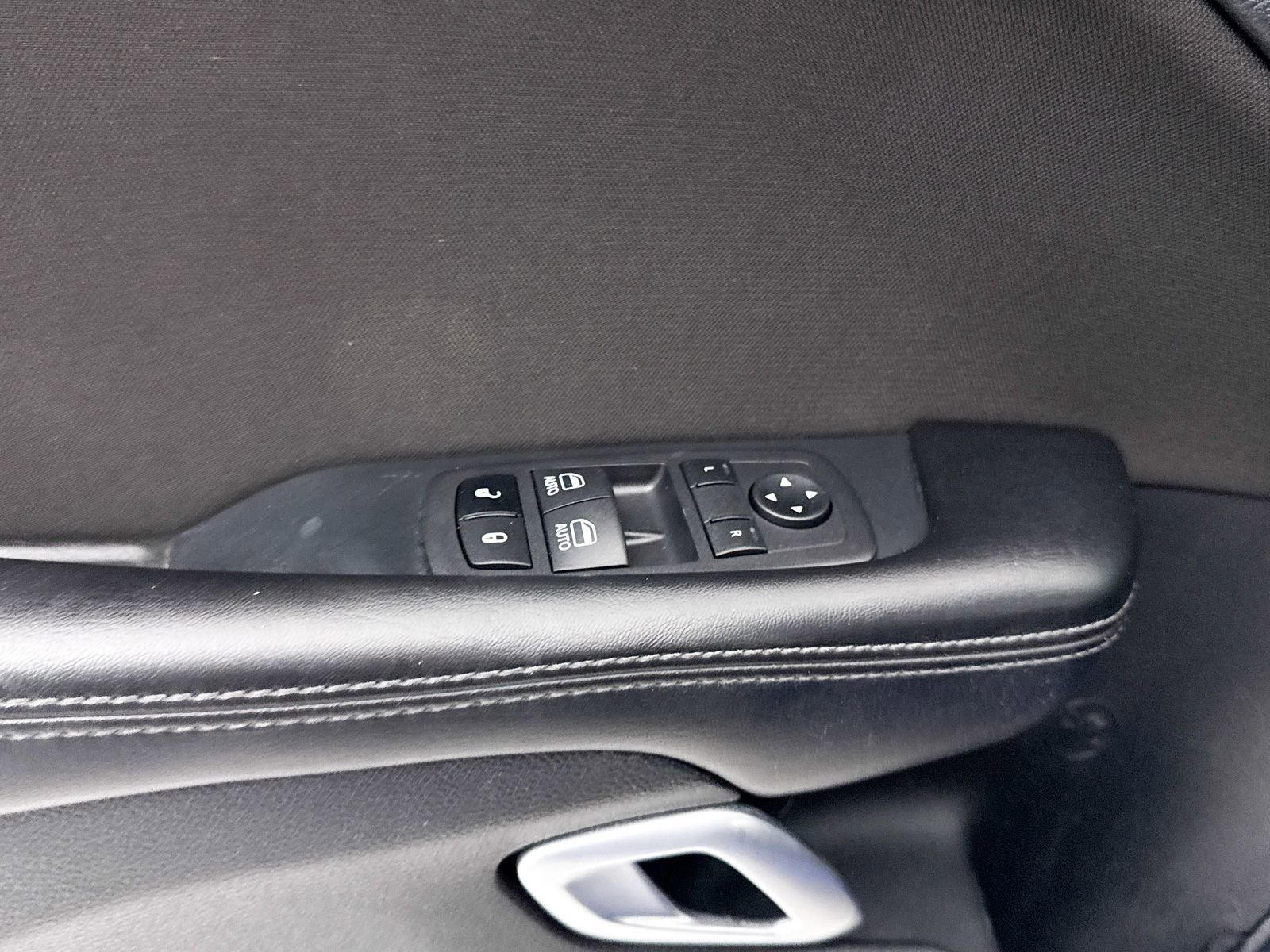 Used 2021 Dodge Challenger SXT RWD image 28