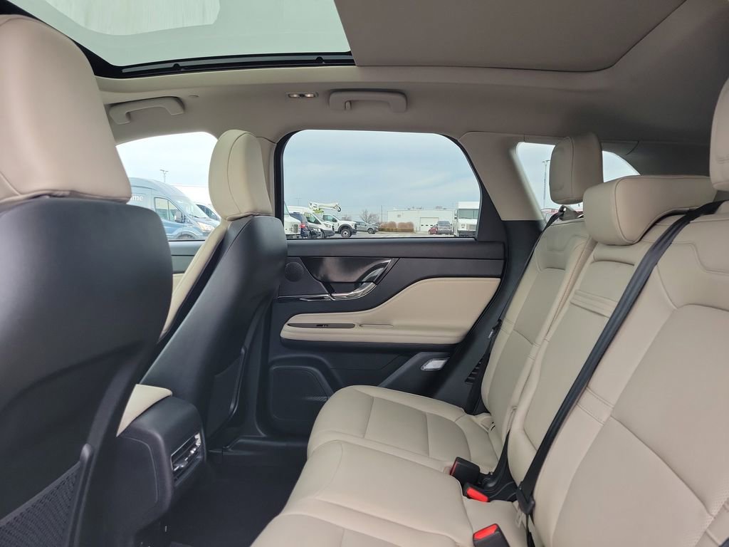 New 2026 Lincoln Corsair Premiere image 13