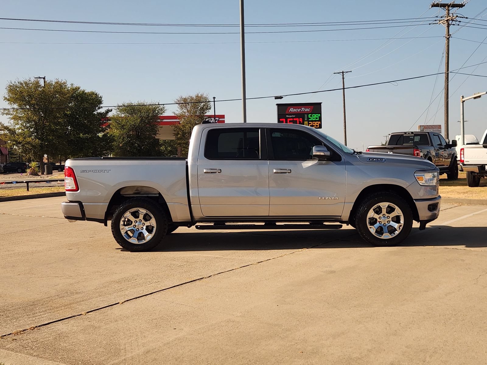 Used 2022 RAM 1500 Lone Star AWD/4WD image 7