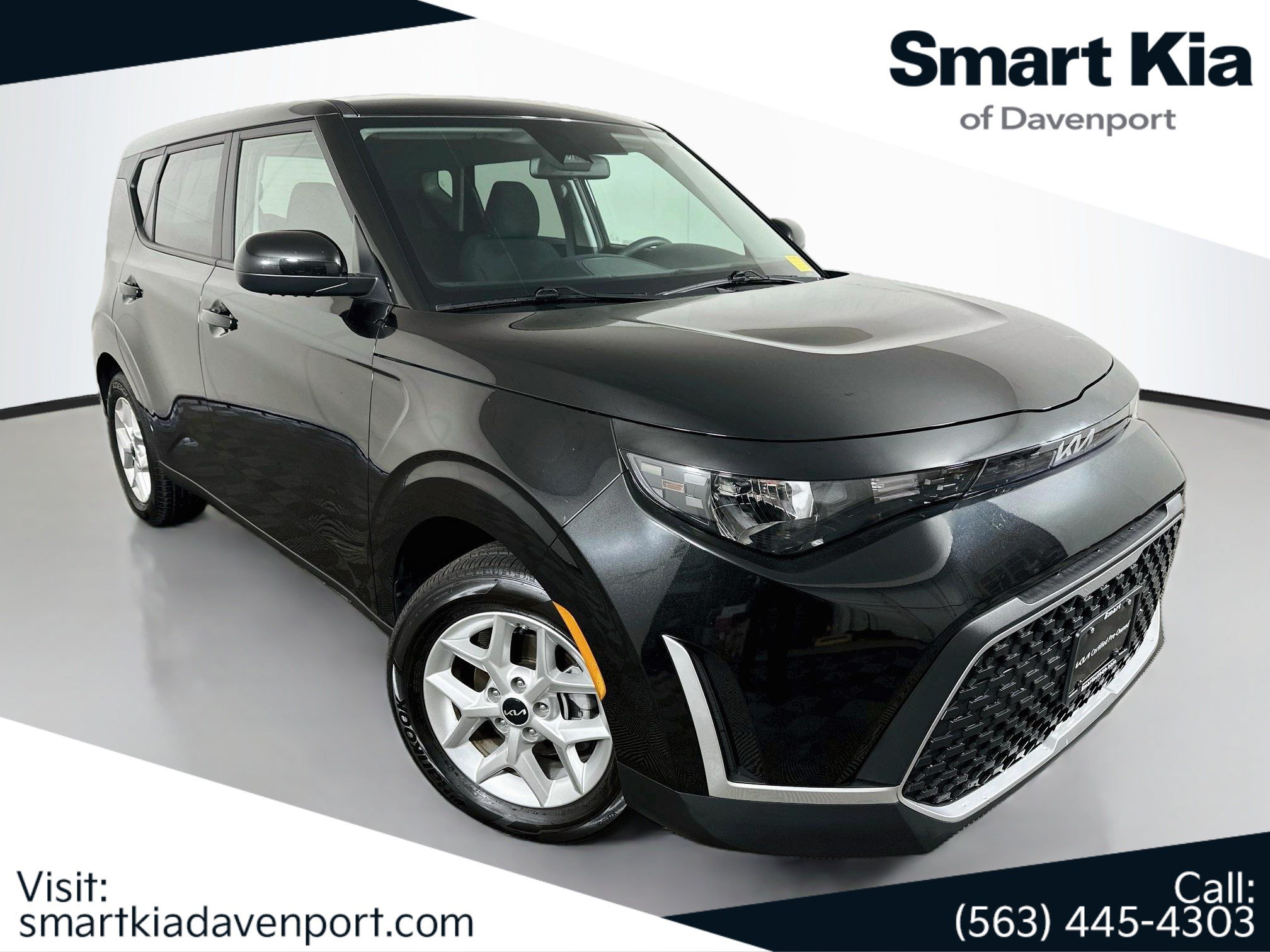 Certified 2025 Kia Soul LX w/ LX Technology Package FWD image 1