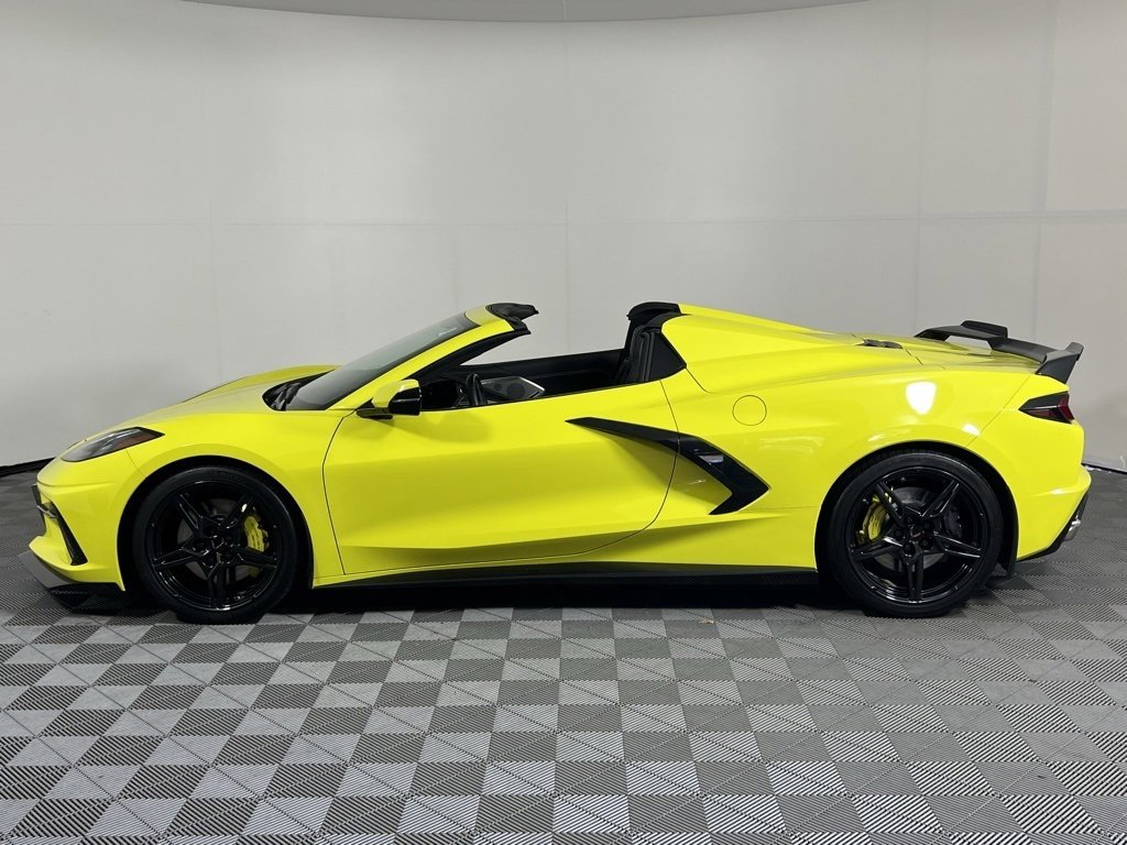 Used 2022 Chevrolet Corvette Stingray w/ Z51 Performance Package image 15