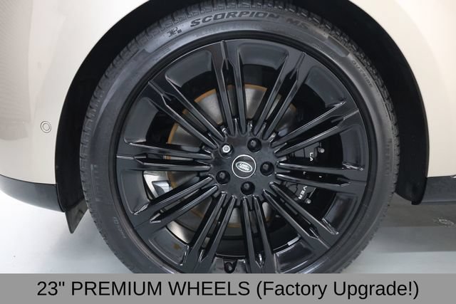 Used 2025 Land Rover Range Rover Long Wheelbase SE AWD/4WD image 50