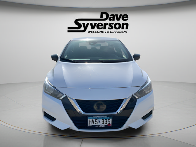 Used 2021 Nissan Versa S FWD image 2