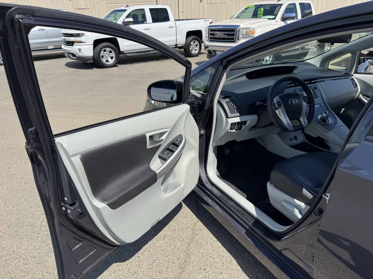 Used 2013 Toyota Prius Two FWD image 21
