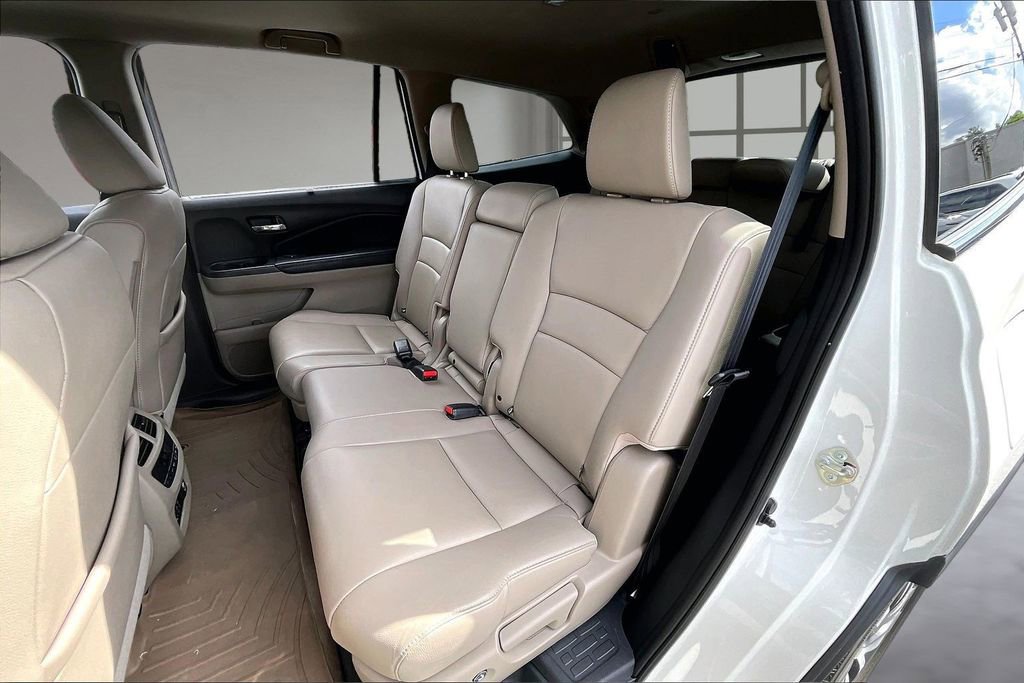 Used 2018 Honda Pilot Touring image 26