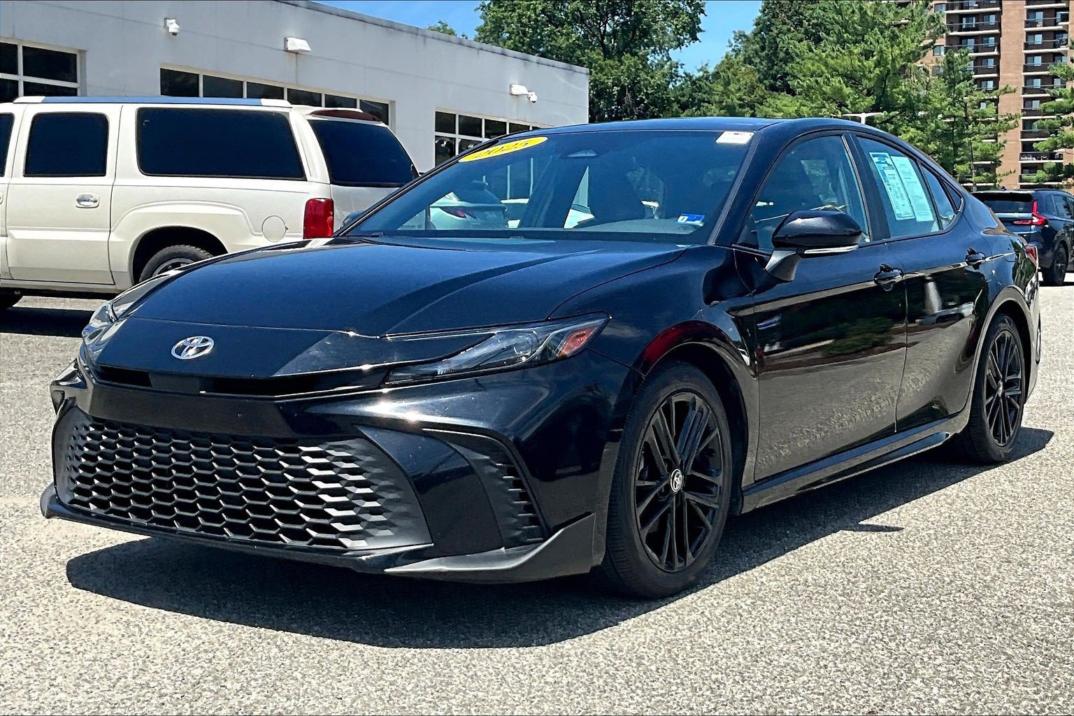 Used 2025 Toyota Camry SE
